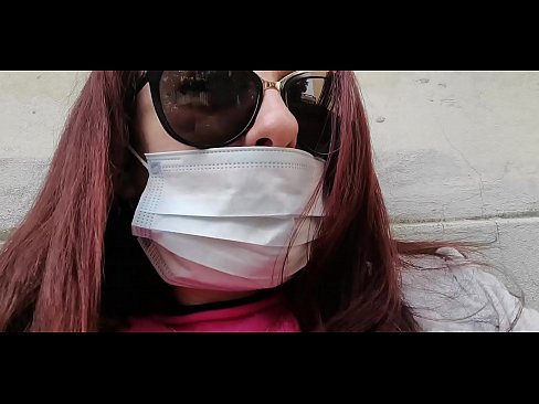 ❤️ Nicoletta analipiza kisasi kwa jirani yake na kukojoa kwenye karakana yake (Karantini Maalum ya Covid19 ya Italia) Pono ya kujitengenezea nyumbani ❌️